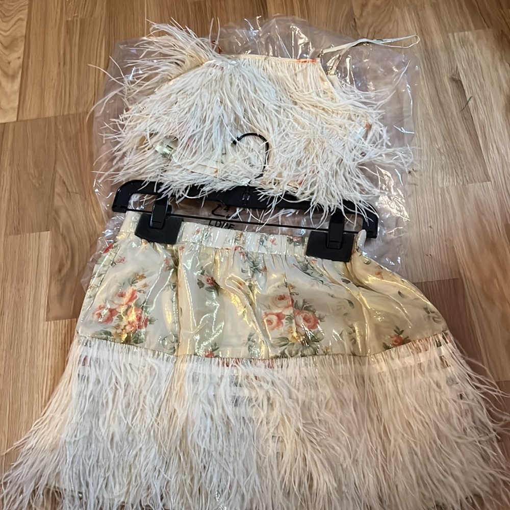 SET NWT Loveshackfancy Risha Mini Skirt and Dusty Crop Cami in golden fog - Picture 7 of 13